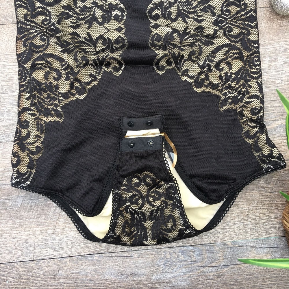 FOR LOVE & LEMONS BODYSUIT - Picture 5 of 8